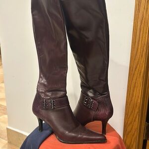 Brown/ zipper/ boots/heels/7.5M